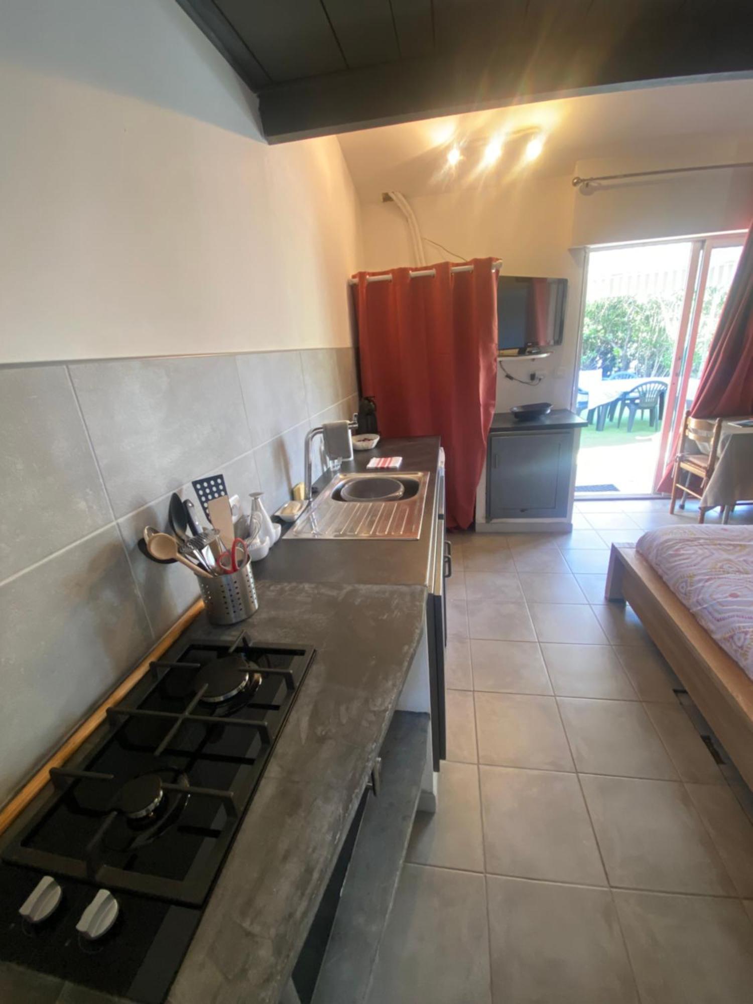 Proche Ajaccio Maisonnette Independante 4 Personnes Au Calme Alata Exteriör bild